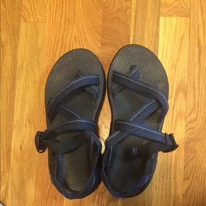Navy blue men’s Chacos size 9